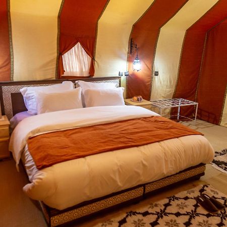 Hotel Erg Chebbi Dunes Desert Camp à Merzouga Extérieur photo