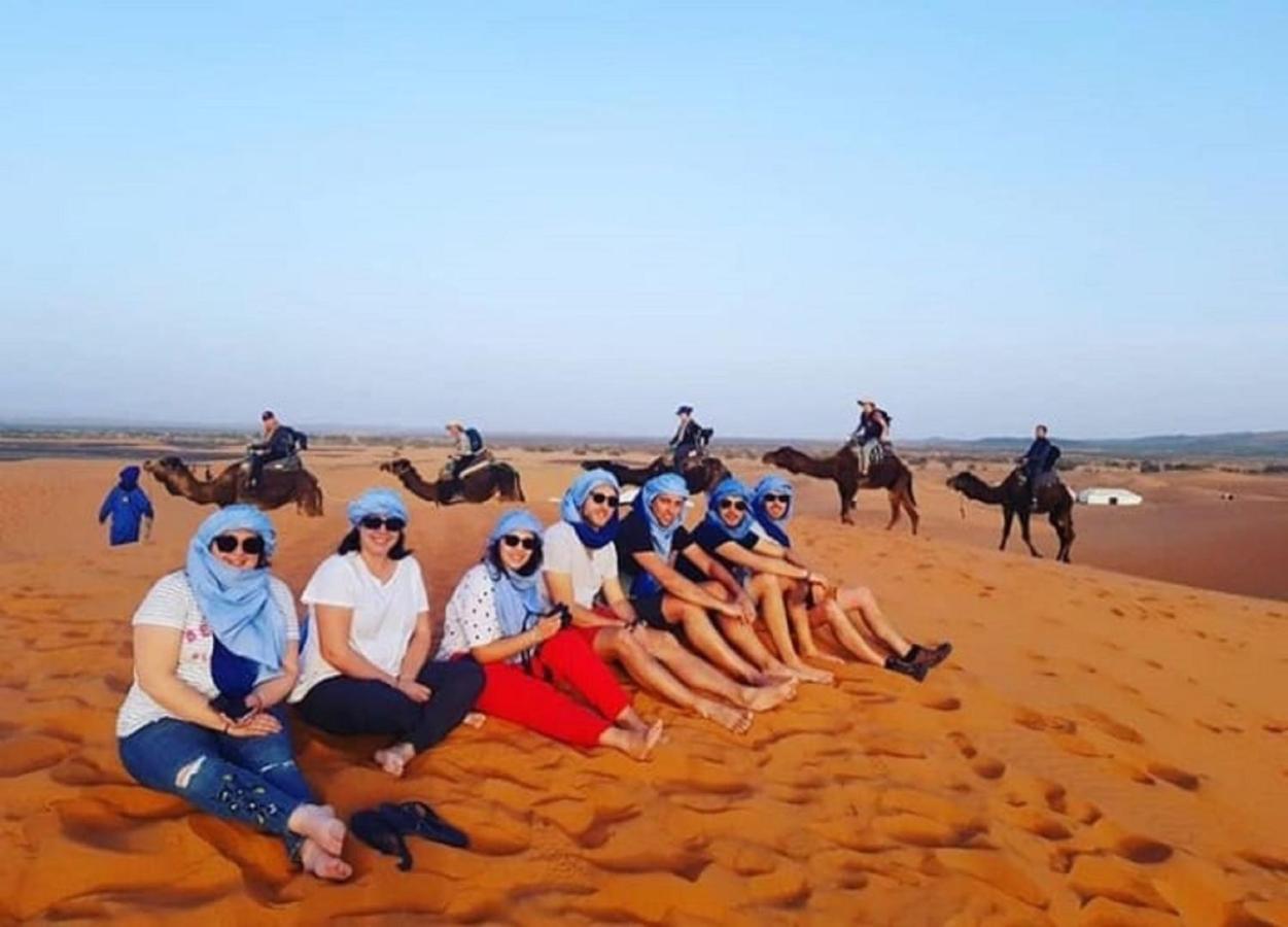 Hotel Erg Chebbi Dunes Desert Camp à Merzouga Extérieur photo