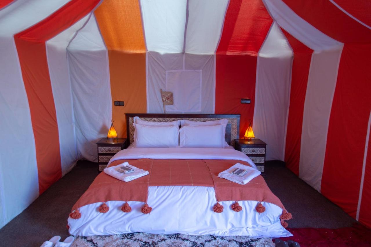 Hotel Erg Chebbi Dunes Desert Camp à Merzouga Extérieur photo