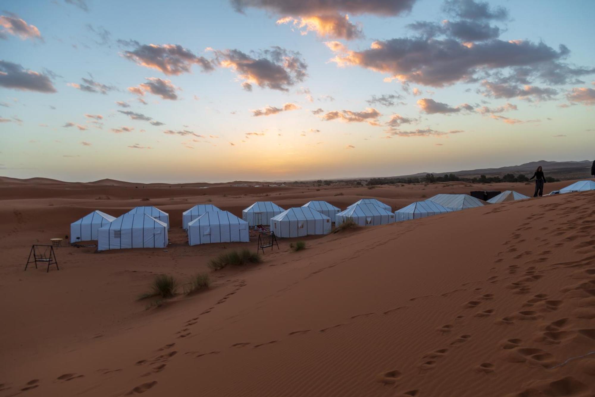 Hotel Erg Chebbi Dunes Desert Camp à Merzouga Extérieur photo